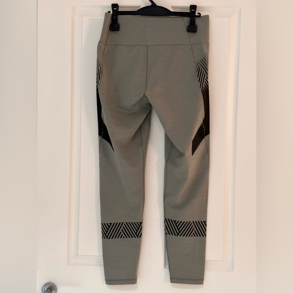 Adidas Women's "Climalite Legging" Grey, Size L - Picture 7 of 8